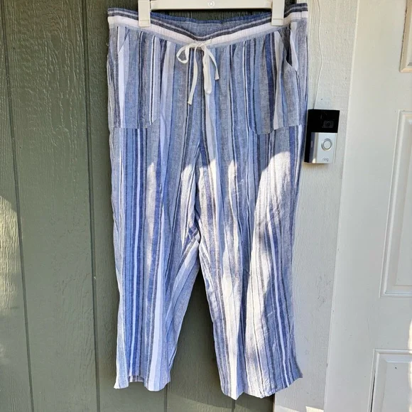 Cato Women’s Plus 22/24W Striped Linen Blend Cropped Pants - Picture 1 of 8